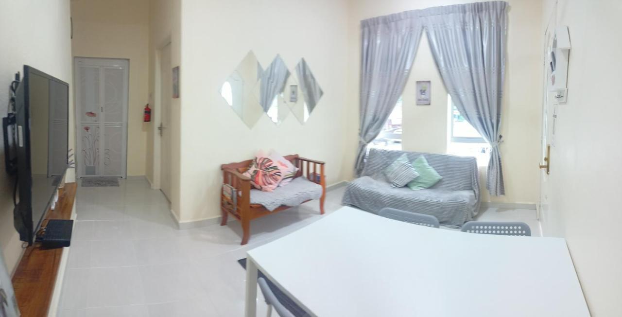 Topville Homestay Kangar Ngoại thất bức ảnh